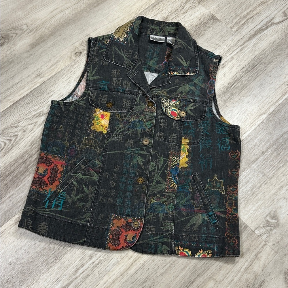 Chico's Linen & Cotton Blend Asian Script Graphic Streetwear Button Front Vest